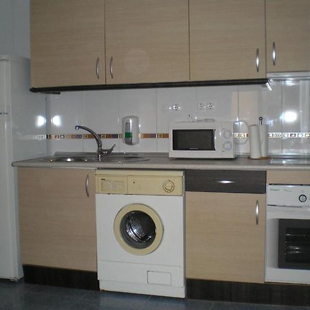 Apartamentos Turisticos Reyes Catolicos Zaragoza Værelse billede