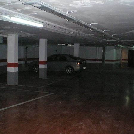Apartamentos Turisticos Reyes Catolicos Zaragoza Eksteriør billede